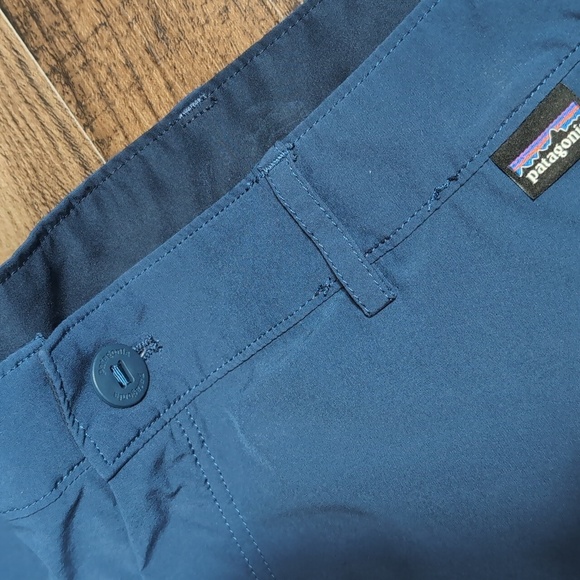 Patagonia Hydropeak Hybrid Walk Shorts • Size 40 • Tidepool Blue (Dark Teal) - Picture 4 of 9